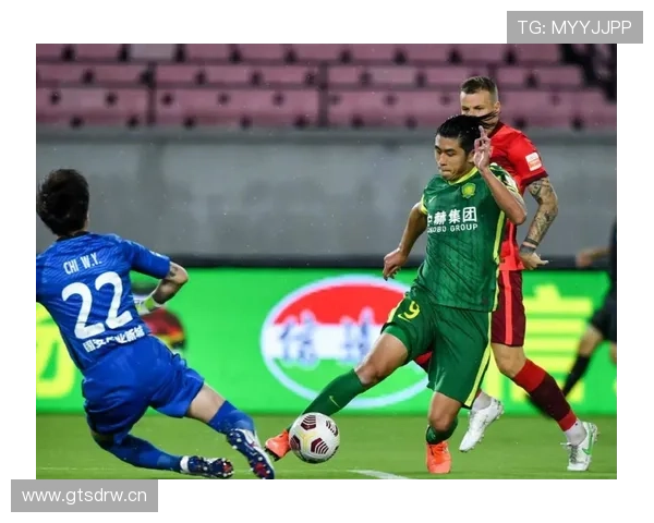 国安新帅接手却战术飘忽，京媒吐槽管理混乱，球迷担忧球队争冠已滑坡！